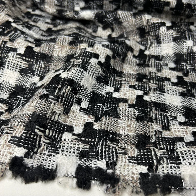 Tessuto in Lana Tinto in Filo  - Winter Clothing Wholesale recensione e prezzo