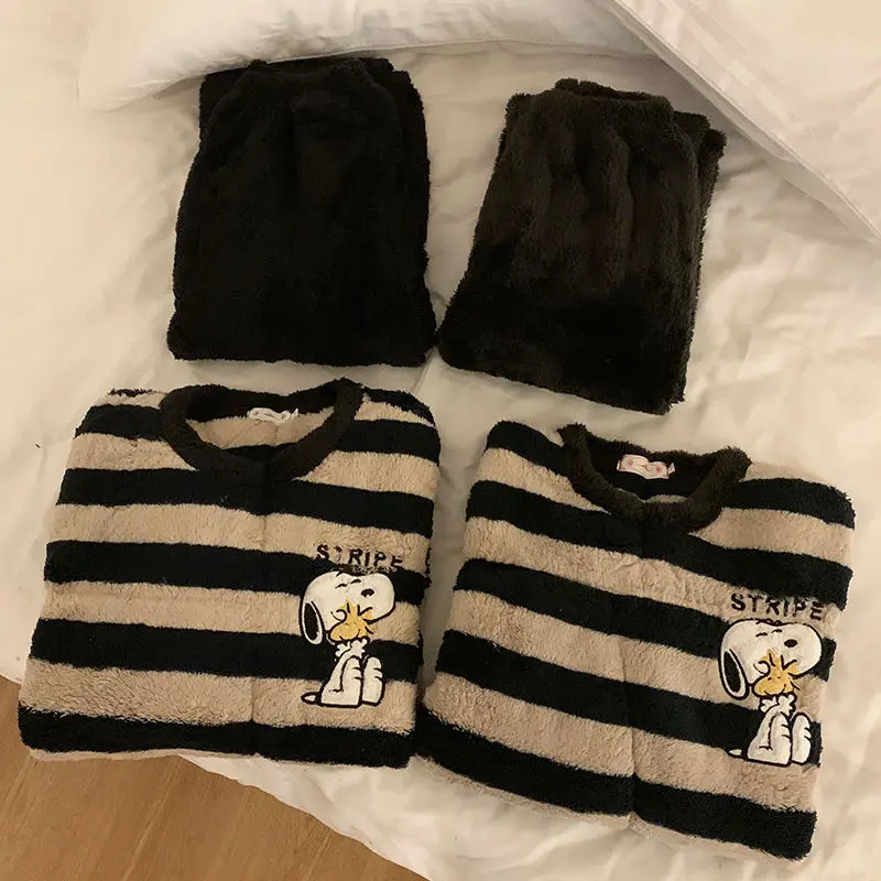 Snoopy uomini e donne coppia a - Winter Clothing Patterns recensione e prezzo